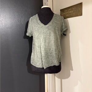 💜 Anthropologie Maeve Green V-Neck Tee Shirt